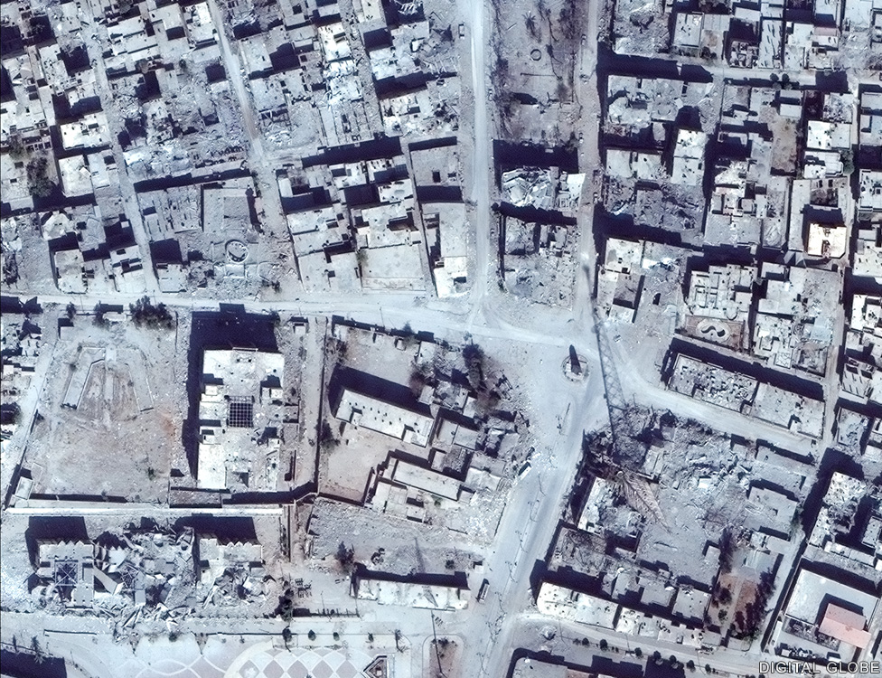 clock_roundabout_after_digi_01030