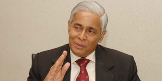Anti-Sinhala Ranil Illegal PM – Sarath Silva