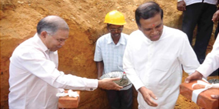 Indian PM arrives in Sri Lanka to open a hospital already opened!