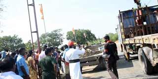 Extremist Tamil Catholic-Hindu Clashes in Mannarama