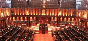 පාර්ලිමේන්තුව රැස්නොකිරීම සහ ව්‍යවස්ථා අර්බුද
