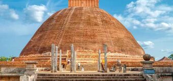 දකුණු ආසියාවේ විශාලතම ගඩොල් ස්මාරකය;