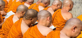 හාමුදුරුවරු නොකියන බණ ගිහියෝ අහන්නේ කොහොමද..?