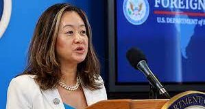 ජුලී චෑං  යනු , ශ්‍රී ලංකාවේ ඇමරිකානු තානාපතිනියයි.