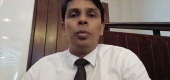 පාර්ලිමේන්තු මන්ත්‍රී   “ටික් ටොක් අර්චුනා” පොලිසිවලට කඩා වැදී උමතු වියරුව මුදා හරියි!