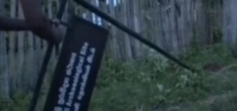 මඩකළපුව පුරා විද්‍යා ගවේෂණ භුමි වල පුවරු ගලවා ඉවත් කළ අය සිටින්නේ සාමාන්‍ය නීතියට උඩින්ද ?