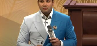 අන්ධයින් සූරාකන මෙවැනි බාලයින්.